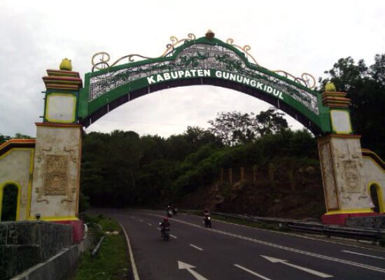 Gapura Gunungkidul Handayani